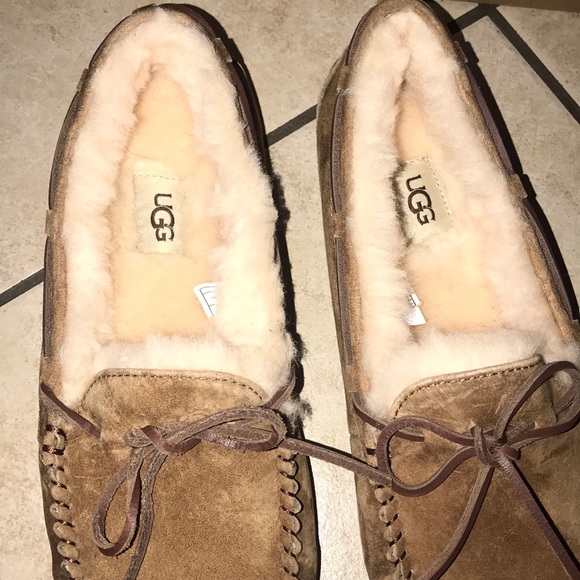 COPY - Women’s UGG DAKOTA CHESTNUT SLIPPERS - Picture 6 of 9